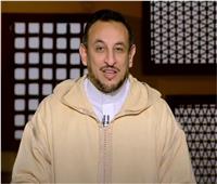 رمضان عبد المعز: كل البشر في خسر إلا أربعة| فيديو