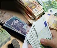 تباين أسعار العملات الأجنبية في بداية تعاملات 2 فبراير