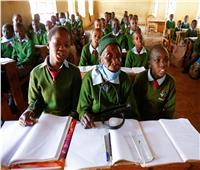 كينية تعود للمدرسة في عمر الـ99 لتلحق بـ«حلم الطب»