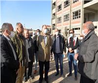 محافظ أسيوط يتفقد أعمال إنشاء مدرسة 30 يونيو الرسمية بحي غرب