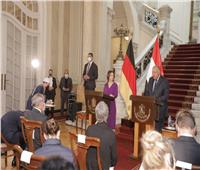بدء المؤتمر الصحفي بين وزير الخارجية ونظيرته الألمانية بقصر التحرير 