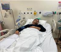 خالد الغندور ينشر صورته من داخل المستشفى.. وغموض حول السبب 