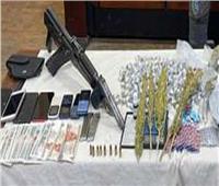 ضبط 7 عاطلين بحوزتهم مواد مخدرة وأسلحة نارية بالقليوبية