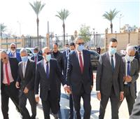 محافظ بورسعيد يلتقي وزير القوى العاملة في بداية جولته بالمحافظة