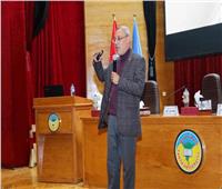 رئيس جامعة طنطا يشارك فى ثالث دورات إعداد القادة الأكاديميين 