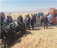 التحفظ على السائق وبدء التحقيق في مصرع 5 أشخاص بحادث على الصحراوي الغربي بإسنا