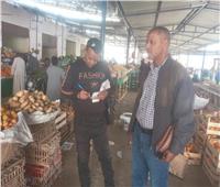 لجنة المتابعة تواصل جولاتها على «سوق الخضار» بالقصير