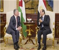 الرئيس السيسي وملك الأردن يناقشان العلاقات الثنائية وتطورات القضايا الإقليمية