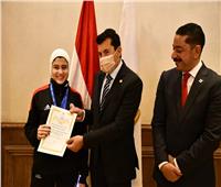 وزير الرياضة يكرم منتخب مصر للكاراتيه التقليدي بعد الفوز بكأس القارات