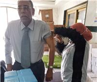محافظ أسوان يتابع جهود حملة طرق الأبواب للتطعيم ضد كورونا
