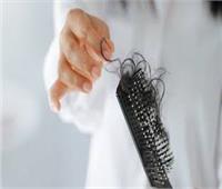 دراسة علمية تؤكد ارتباط تساقط الشعر بنقص فيتامين «د»