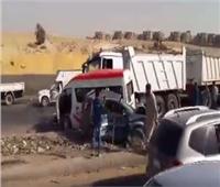 مصرع شخص في تصادم سيارة برصيف طريق الإسكندرية الصحراوي