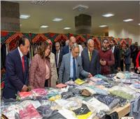 رئيس جامعة طنطا يفتتح المعرض الخيري للملابس بالتعاون مع نادي روتاري