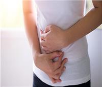 10 أعراض عند الإصابة بسرطان القولون.. أبرزها آلام في البطن
