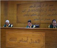 محاكمة 3 متهمين بالشروع في قتل أشقائهم بحلوان 19 أبريل