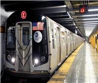 شاهد عيان على حادث مترو نيويورك يكشف تفاصيل الواقعة 