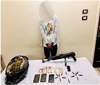 «هارب من مؤبد».. صفقة مخدرات تُسقط «خُط أسوان» في قبضة الشرطة