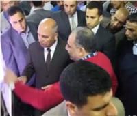 كامل الوزير يصل محطة مصر برمسيس ويتفقد ماكينات التذاكر الجديدة 