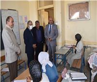 محافظ المنيا يتابع بدء إمتحانات "الفصل الدراسي الثاني" بعدد من اللجان| صور