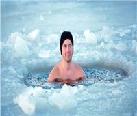 يخفف آلام العضلات.. 8 فوائد لحمامات الجليد
