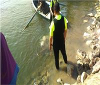 انتشال جثة طالب غرق بنهر النيل في الصف