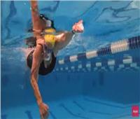 «عمرها 71 عاماً».. أمريكية تصبح أكبر سباحة سناً في العالم   