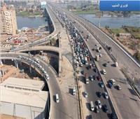 «عمليات المرور»: انتظام حركة السيارات بمحاور القاهرة والجيزة| فيديو 