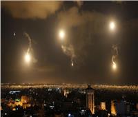 5 قتلى و7 جرحى واندلاع حرائق في هجوم إسرائيلي على ريف حماة بسوريا