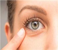 للسيدات| علاجات طبيعية للتخلص من تجاعيد العين
