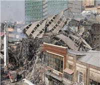 انهيار مبنى مكون من 10 طوابق في إيران