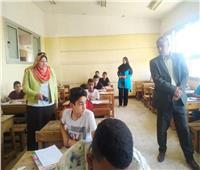 طلاب الإعدادية في القاهرة يؤدون امتحان اللغة الأجنبية اليوم