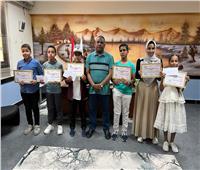 تكرم الطلبة الحاصلين على المراكز الأولى في المسابقات المختلفة للمكتبات بنجع حمادي 