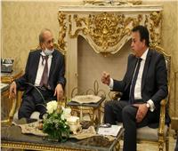 «عبدالغفار» يلتقي رئيس المجلس الأعلى للصحة بالبحرين لبحث التعاون بين البلدين