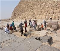 «البحوت الامريكي» يتفقد مشروعات الترميم وتطوير المواقع الآثرية المصرية | صور