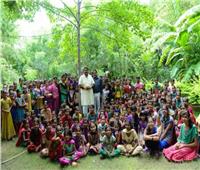 قرية هندية تزرع شجرة مع ولادة كل فتاة 