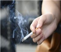 التدخين يزيد خطر الإصابة بهشاشة وكسور العظام والموت المبكر
