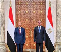 باحث: زيارة رئيس المجلس الرئاسي اليمني تؤكد أن مصر فاعل إقليمي شديد الأهمية