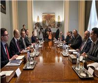 بدء جلسة المباحثات الثنائية بين وزيري الخارجية المصري واللاتفي