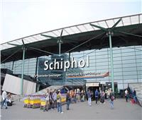 لنقص الموظفين..مطار "سخيبول" الهولندي يقلل الرحلات خلال الصيف