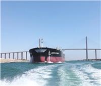 صور.. ناقلة البترول KRITI FUTURE الأولى في العالم تعبر قناة السويس