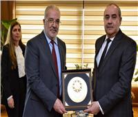 وزير النقل الفلسطيني يثمن دور مصر في تنمية قطاع النقل الجوي لبلاده