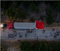 العثور على جثث 46 مهاجراً داخل شاحنة في تكساس