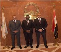 سفير ناميبيا يزور غرفة القاهرة لبحث سبل زيادة التبادل التجاري والاستثماري