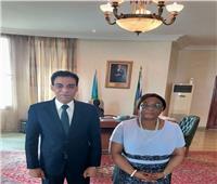 السفير المصري في مالابو يلتقي وزيرة الزراعة والمراعي في غينيا الاستوائية  
