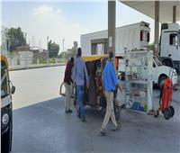 محافظ الإسماعيلية يوجه الوحدات المحلية بالمرور على محطات الوقود 