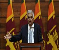 تنصيب رئيس الوزراء في سريلانكا رئيسا مؤقتا للبلاد