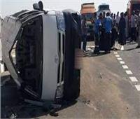 إصابة 3 أشخاص في تصادم سيارتين على الطريق الصحراوي بأكتوبر  