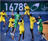 الجزائر تهزم غينيا وتخطف آخر مقعد لبطولة العالم لكرة اليد