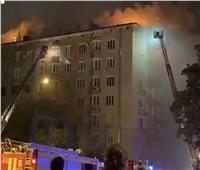 بسبب حريق كبير .. السلطات تجلى نحو 400 شخص من مبنى سكني في موسكو