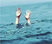 انتشال جثة طالب لقي مصرعه غرقا في نهر النيل بالمنيا 